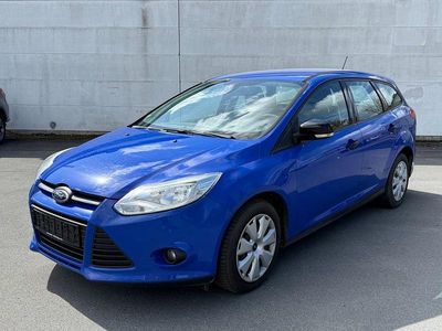 Second-hand Ford Focus Trend 116 CP (85 kW) 2014 Albastru Berlinǎ