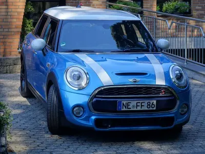 Gebraucht Mini Cooper SD 170 PS (125 kW) 2015 Blau Kleinwagen