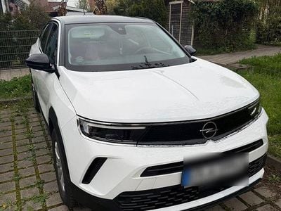Second-hand Opel Mokka-e Elegance 100 kW (136 CP) 2022 Alb SUV