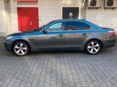 BMW 523