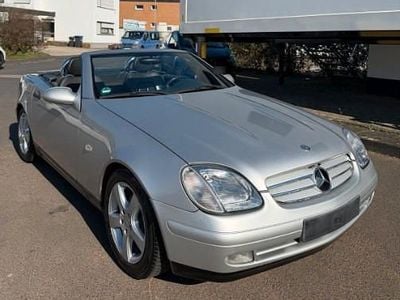 Gebraucht Mercedes SLK230 197 PS (144 kW) 1997 Silber Cabrio