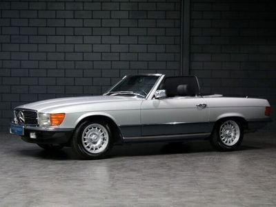 Silber Gebraucht 1982 Mercedes SL500 Cabrio | 64.500 €