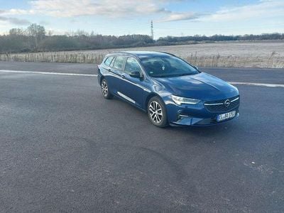 Blau Gebraucht 2020 Opel Insignia Business Limousine | 10.900 € (Guter Preis)