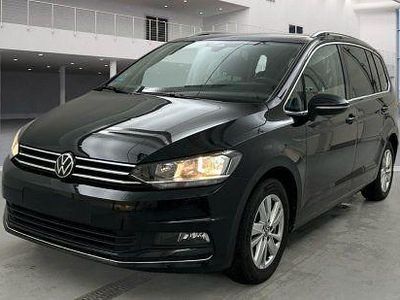 Gebraucht VW Touran Highline 150 PS (110 kW) 2023 Schwarz Van / Kleinbus