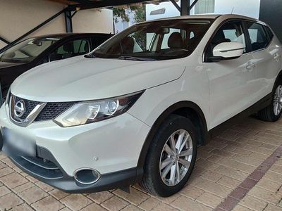 Gebraucht Nissan Qashqai Acenta 131 PS (96 kW) 2016 Weiß SUV