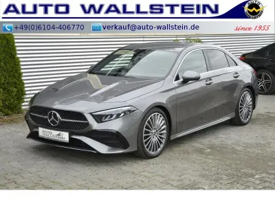 Gebraucht Mercedes A180 Advanced Plus 116 PS (85 kW) 2024 Mountaingrau metallic Limousine