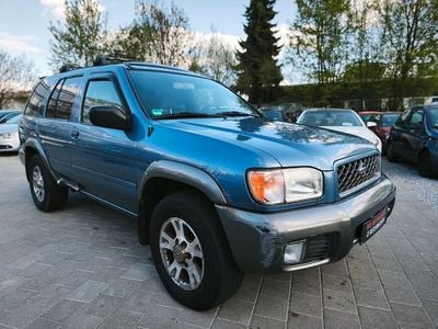 Second-hand Nissan Pathfinder SE 220 CP (161 kW) 2001 Albastru SUV