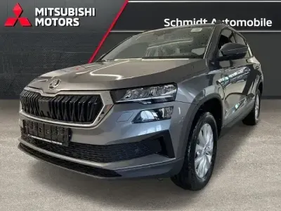 Neu Skoda Karoq Selection 116 PS (85 kW) 2026 Graphit grau SUV