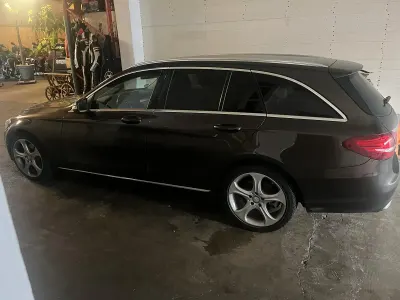 Gebraucht Mercedes C250 Avantgarde 204 PS (150 kW) 2016 Braun Kombi