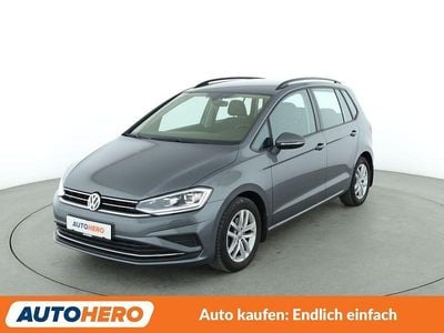 Grau Gebraucht 2019 VW Golf Sportsvan Comfortline Van / Kleinbus | 19.850 € (Fairer Preis)