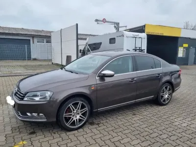 Gebraucht VW Passat 140 PS (102 kW) 2013 Braun Limousine