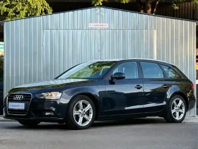 Gebraucht Audi A4 Ambition 170 PS (125 kW) 2014 Blau Kombi