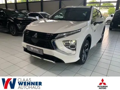 Używany Mitsubishi Eclipse Cross Plus 188 KM (138 kW) 2022 Biały SUV