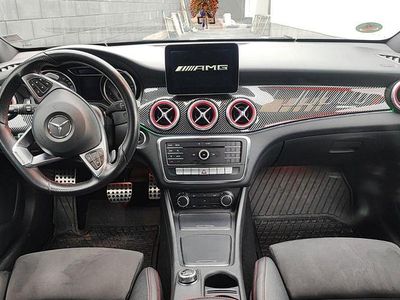 Gebraucht Mercedes CLA200 Shooting Brake AMG line 156 PS (114 kW) 2017 Silber Kombi