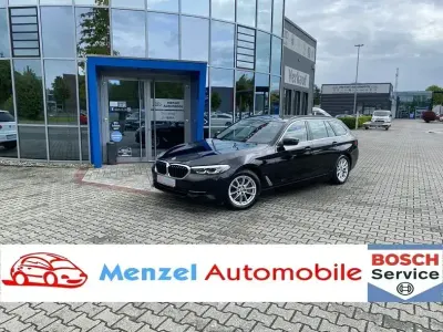 Gebraucht BMW 520 190 PS (139 kW) 2023 Schwarz Kombi