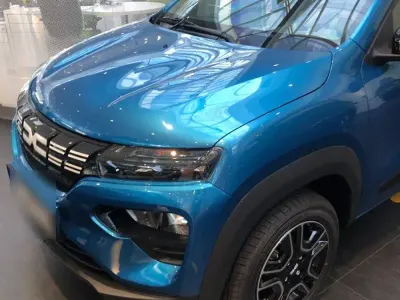 Używany Dacia Spring Essentiel 33 kW (45 KM) 2023 Niebieski Hatchback
