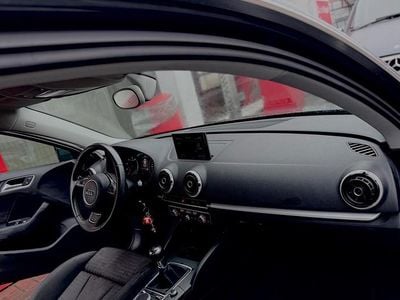 Używany Audi A3 122 KM (89 kW) 2012 Szary Hatchback