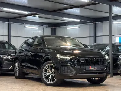 Gebraucht Audi Q8 S-Line 286 PS (210 kW) 2023 Schwarz SUV