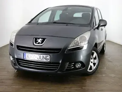 Gebraucht Peugeot 5008 Family 150 PS (110 kW) 2011 Grau Van / Kleinbus