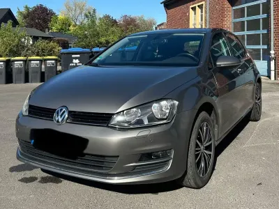 Gebraucht VW Golf VII Allstar 86 PS (63 kW) 2016 Grau Limousine