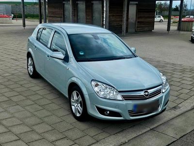 Gebraucht Opel Astra 116 PS (85 kW) 2009 Blau Limousine
