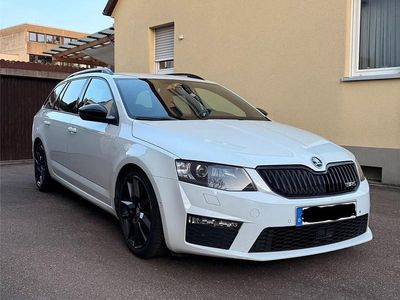 Gebraucht Skoda Octavia RS 184 PS (135 kW) 2016 Weiß Kleinwagen