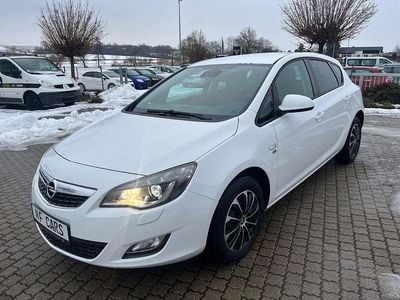 Weiß Gebraucht 2013 Opel Astra Limousine | 3.990 € (Superpreis)