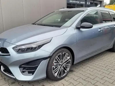 Neu Kia Ceed Sportswagon GT-Line 140 PS (102 kW) 2025 Lunarsilber Kombi
