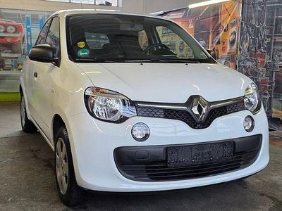 Gebraucht Renault Twingo Life 69 PS (50 kW) 2018 Weiß Kleinwagen