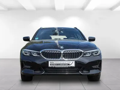 Usata BMW 330e Shadowline 184 CV (135 kW) 2020 Nero Station wagon