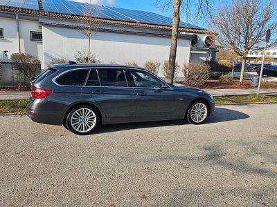 Gebraucht BMW 330 Luxury Line 258 PS (189 kW) 2017 Grau Kombi