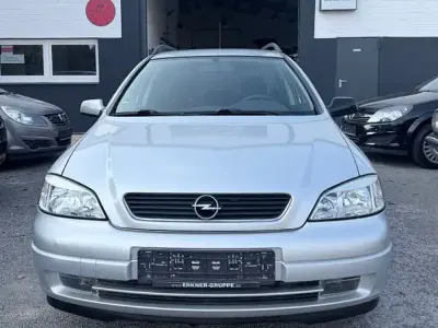 Gebraucht Opel Astra 101 PS (74 kW) 1998 Silber Limousine
