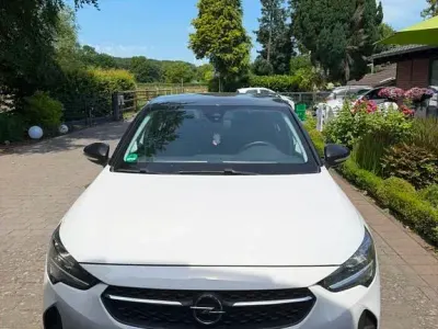 Gebraucht Opel Corsa 101 PS (74 kW) 2022 Weiß Kleinwagen