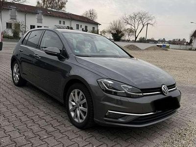 Gebraucht VW Golf VII 150 PS (110 kW) 2019 Limousine