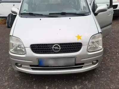Gebraucht Opel Agila 75 PS (55 kW) 2002 Silber Van / Kleinbus