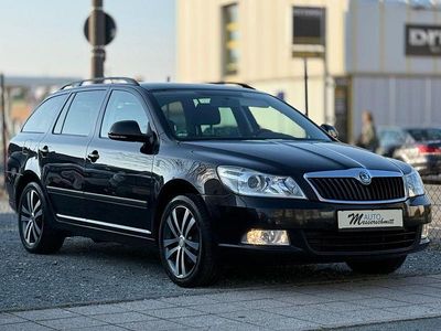Gebraucht Skoda Octavia Ambition 140 PS (102 kW) 2012 Schwarz Kombi