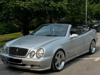 Gebraucht Mercedes CLK230 197 PS (144 kW) 2000 Silber Cabrio
