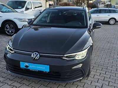 Gebraucht VW Golf VIII Life 116 PS (85 kW) 2022 Grau Kombi