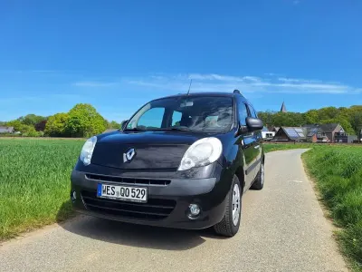 Gebraucht Renault Kangoo Authentique 106 PS (77 kW) 2013 Schwarz Van / Kleinbus