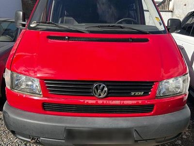 Używany VW T4 102 KM (75 kW) 1998 Czerwony Van