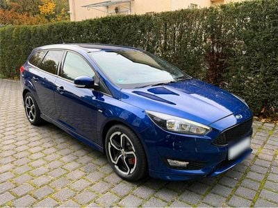 Second-hand Ford Focus ST-Line 150 CP (110 kW) 2017 Albastru Break