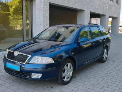 Gebraucht Skoda Octavia 105 PS (77 kW) 2008 Blau Kombi