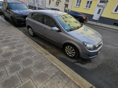Usata Opel Astra 105 CV (77 kW) 2006 Grigio Berlina