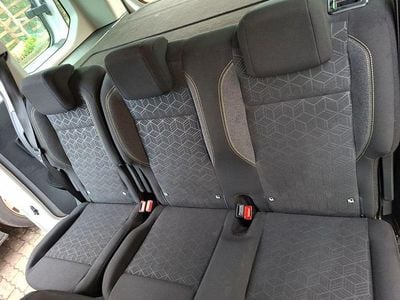 Usata Peugeot Rifter Active 131 CV (96 kW) 2019 Bianco Monovolume