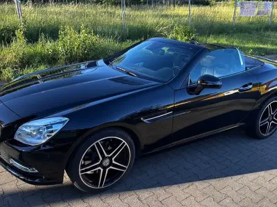 Gebraucht Mercedes SLK200 184 PS (135 kW) 2016 Schwarz Cabrio