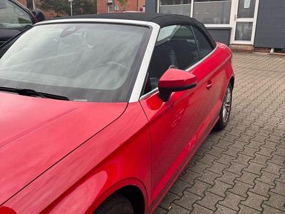 Gebraucht Audi Cabriolet Ambiente 150 PS (110 kW) 2014 Rot Cabrio