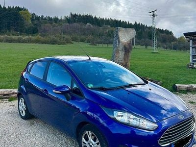 Gebraucht Ford Fiesta SYNC Edition 95 PS (69 kW) 2014 Blau Kleinwagen