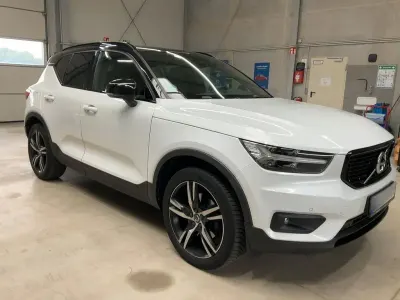 Gebraucht Volvo XC40 R-Design 190 PS (139 kW) 2018 Weiß SUV