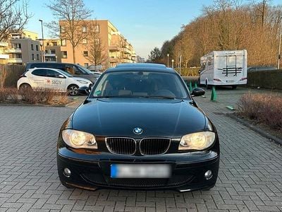 Gebraucht BMW 116 116 PS (85 kW) 2006 Schwarz Kleinwagen