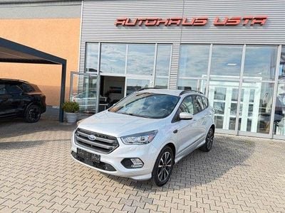 Second-hand Ford Kuga ST-Line 179 CP (131 kW) 2017 Argintiu SUV